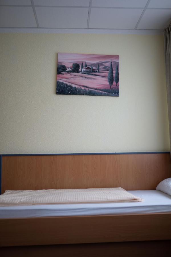 Radlstadl - Brauhaus Und Hotel Kaarst Esterno foto